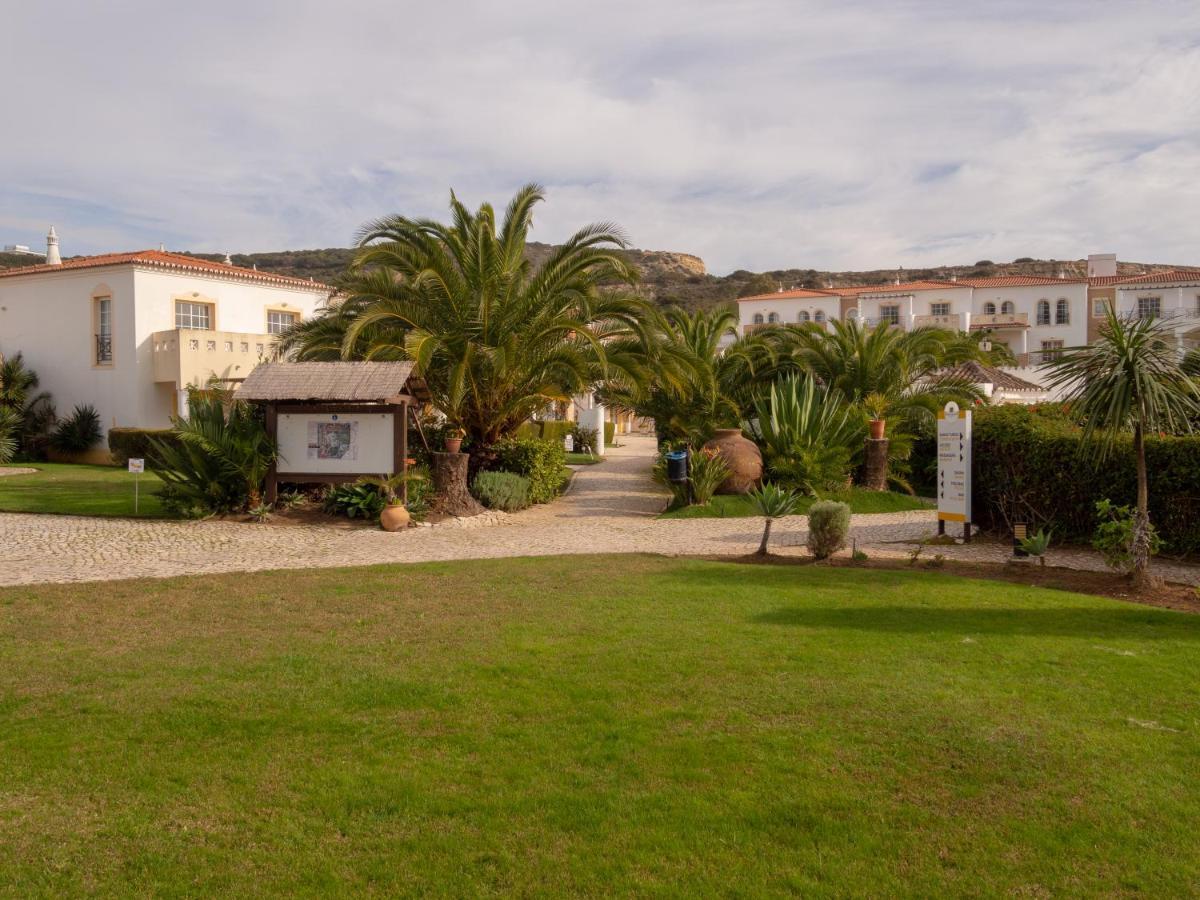 Luz Bay Hotel Bagian luar foto