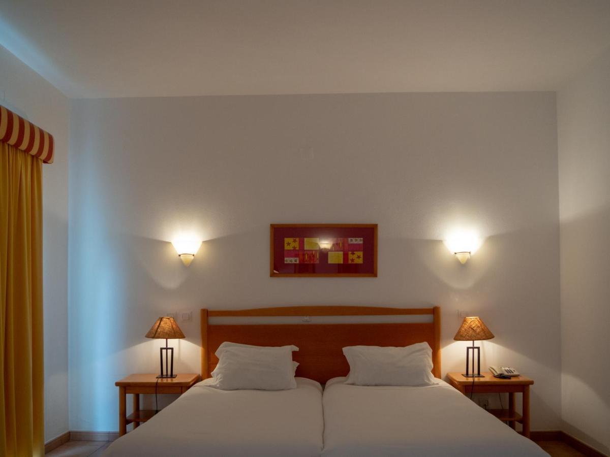 Luz Bay Hotel Bagian luar foto