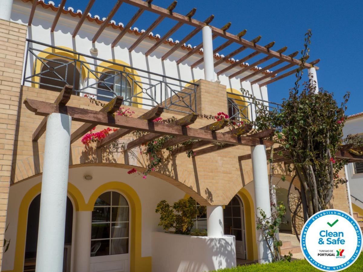 Luz Bay Hotel Bagian luar foto