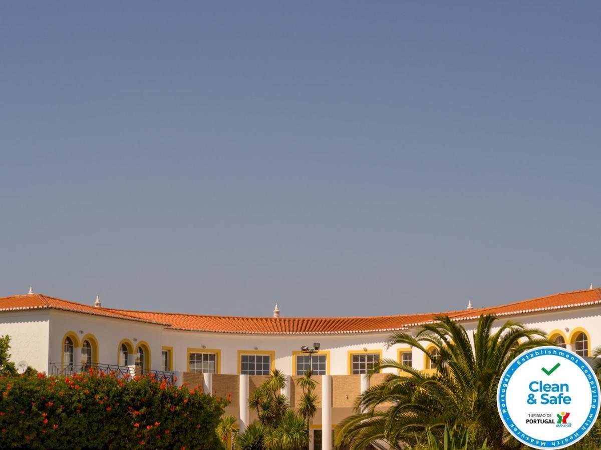 Luz Bay Hotel Bagian luar foto