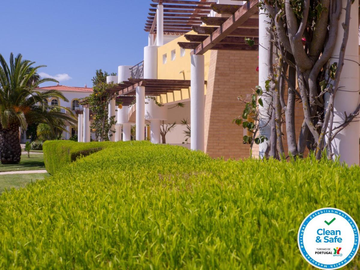 Luz Bay Hotel Bagian luar foto