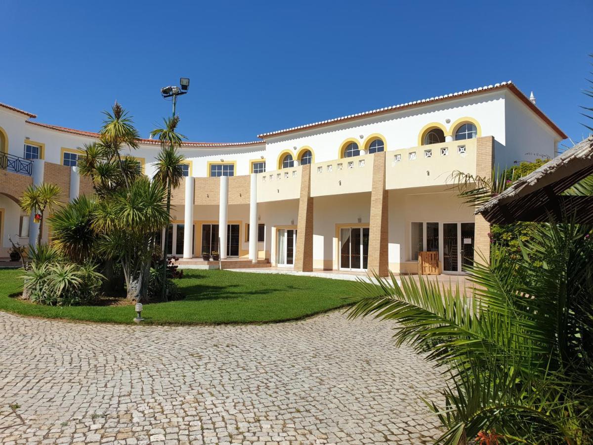 Luz Bay Hotel Bagian luar foto